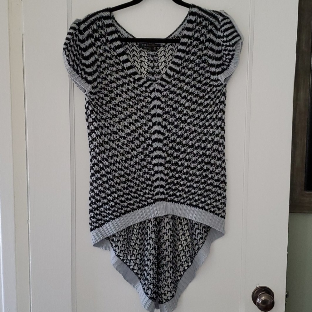 Bcbg hi low sweater top